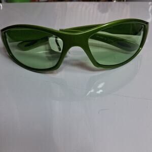 Urban Outfitters Lime Green Athletic Sunglasses Hiking Jogging Green Lense NWT